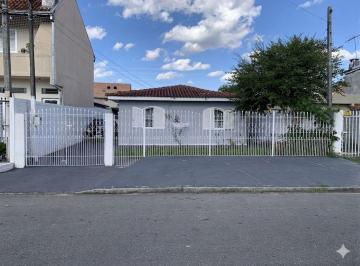 Casa de 3 quartos, Pinhais · Terreno 352m² com Duas Casas - Zona Mista em Pinhais