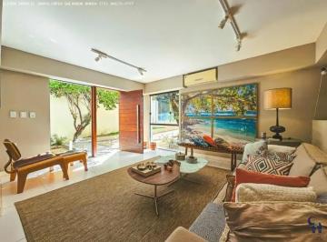 Casa de 3 quartos, Ubatuba · Casa com 3 quartos e à venda em Silop Perequê-Acu
