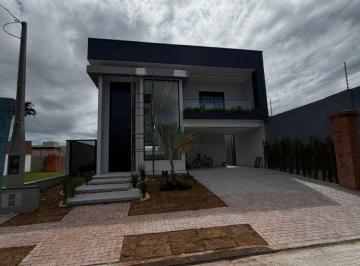 Casa de 4 quartos, Peruíbe · Casa em condomínio fechado em Peruíbe - R$ 1.950.000,00.