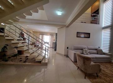 Casa · 260m² · 3 Quartos · 2 Vagas · Casa à venda em Piracicaba, Loteamento Ipanema, com 3 suítes, com 260 m², Cond Reserva do Engenho