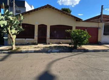 Casa · 210m² · 4 Quartos · 2 Vagas · Casa à venda em Charqueada, Jardim São Benedito, com 4 quartos, com 210 m²