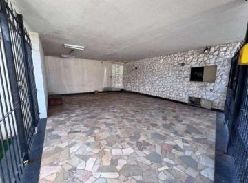 Casa · 210m² · 4 Quartos · 2 Vagas · Casa para alugar em Piracicaba, Alemães, com 4 quartos, com 210 m²