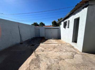 Casa · 50m² · 3 Quartos · 2 Vagas · Casa para alugar em Piracicaba, Residencial Santo Antônio, com 3 quartos, com 50 m²