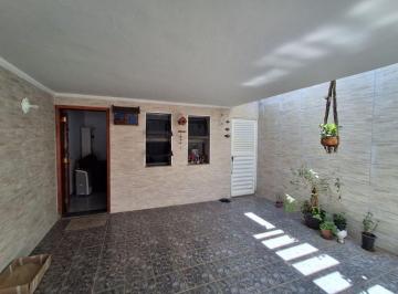 Casa · 83m² · 2 Quartos · 2 Vagas · Casa à venda e para alugar em Piracicaba, Castelinho, com 2 quartos, com 83 m²