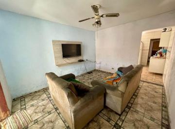 Casa · 200m² · 3 Quartos · 2 Vagas · Casa à venda em Piracicaba, Água Branca, com 3 quartos, com 200 m²