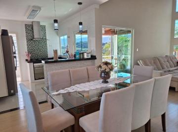Casa · 238m² · 3 Quartos · 4 Vagas · Casa à venda em São Pedro, Jardim Itália, com 3 quartos, com 238 m²