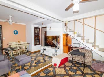 Localizada na charmosa Vila Monumento, em São Paulo, esta casa oferece uma combi · Casa à Venda - Ipiranga, 2 Quartos,  138 m2