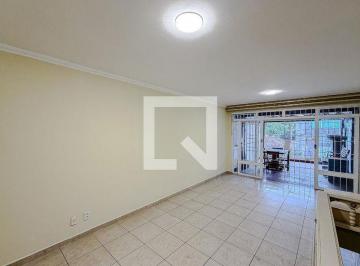 Esta espaçosa casa oferece 152 metros quadrados de conforto e praticidades. Com  · Casa à Venda - Vila Mariana, 3 Quartos,  152 m2