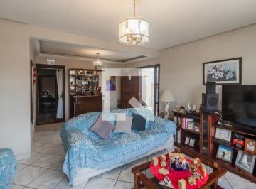 Localizada em São Paulo, esta casa é uma excelente opção para quem busca confort · Casa à Venda - Cidade Patriarca, 3 Quartos,  252 m2