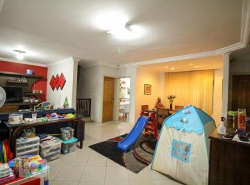 Casa · 300m² · 5 Quartos · 4 Vagas · Casa à Venda - Água Fria, 5 Quartos, 300 m2