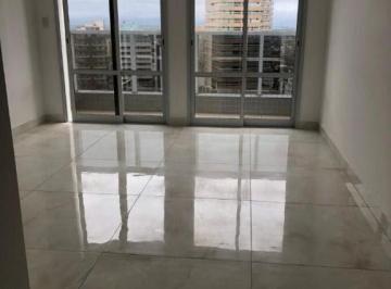 Comercial · 39m² · 1 Quarto · Loja/salão em Boqueirão  -  1 vaga de garagem privativa! Financia!