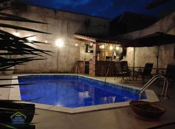 Casa · 134m² · 4 Quartos · 3 Vagas · Sobrado com Piscina e Área Gourmet no Caiçara - Cód: ACT3497