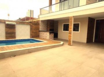 Casa · 185m² · 3 Quartos · 5 Vagas · Sobrado Alto Padrão em Balneário Flórida - 240mts da Praia!