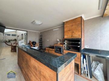 Casa · 254m² · 4 Quartos · 6 Vagas · Sobrado em Vila Caiçara - Piscina e Churrasqueira! No Centro do Caiçara!!