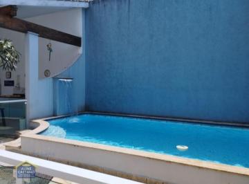 Casa · 171m² · 3 Quartos · 4 Vagas · Linda Casa Térrea Isolada Alto Padrão - 3 dorms e Financia! Piscina e Churras...