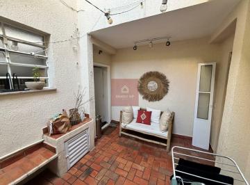 Casa · 108m² · 3 Quartos · 2 Vagas · Casa de Villa em rua tranquila!