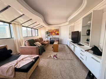 Apartamento · 203m² · 3 Quartos · 3 Vagas · Cobertura com 3 dormitórios + 3 vagas de garagem em condomínio com estrutura no Centro de Floripa