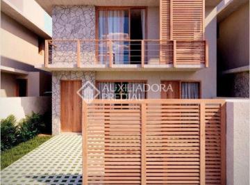 Casa · 142m² · 3 Quartos · 2 Vagas · Casa de alto padrão a 5 minutos da praia dos Açores