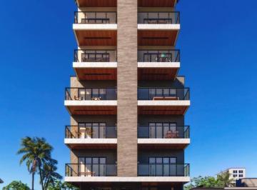 Apartamento · 71m² · 2 Quartos · 2 Vagas · Apartamento com 1 suíte + 2 dormitórios á 150 metros do mar em Itajuba - Barra V