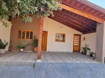 Casa · 142m² · 3 Quartos · 2 Vagas · Casa à venda - em Sapé I
