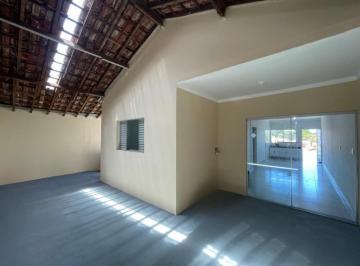 Casa en Venda de 3 quartos Vila Nova · Casa a venda **Aceita Financiamento Bancário**