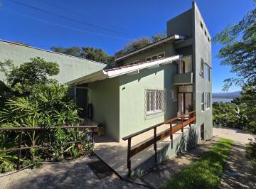 Casa · 211m² · 3 Quartos · 4 Vagas · Casa 3 dormitórios, 1 suíte, 4 vagas 210 m² privativos no Belém Novo.