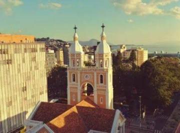9d4e1c42940e753dc99adc237f7af59daa0ebcc5 · Apartamento de 2 quartos no Centro de Florianópolis/SC.