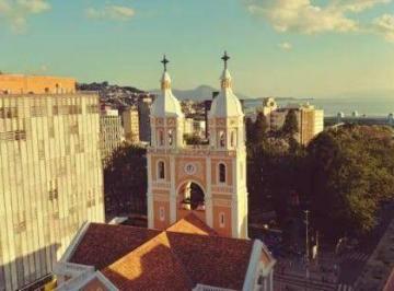 9d4e1c42940e753dc99adc237f7af59daa0ebcc5 · Apartamento de 2 quartos no Centro de Florianópolis/SC.