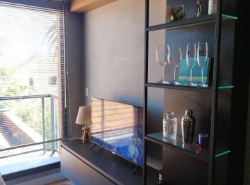 Apartamento · 62m² · 2 Quartos · 1 Vaga · Apartamento de 2 quartos, suíte e 1 vaga de garagem no bairro Rio Branco em POA