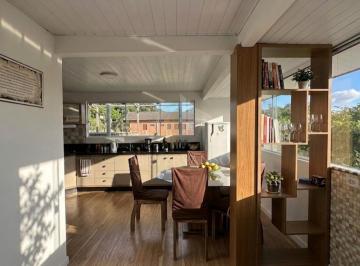 Casa · 320m² · 2 Quartos · 1 Vaga · Compre Sobrado  em Centro  -  Guaratuba