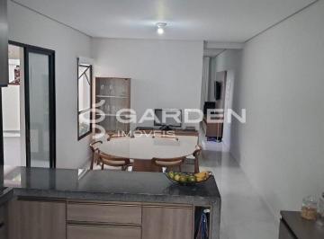 9226_ic1q11194u3v77b987_922669f12da7f2a1b.jpg · Sobrado à Venda no miolo da Ferradura R$ 965.000