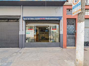Comercial · 30m² · Loja na Rua Vitorino Carmilo, N. 158 • 30 m²