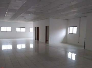 Comercial · 670m² · 8 Vagas · Galpão na Avenida João Pedro Cardoso, N. 602 • 670 m²