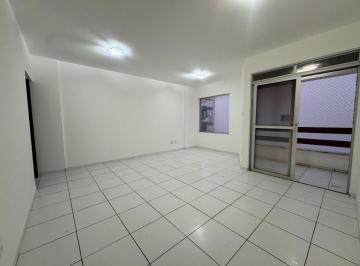 Apartamento de 2 quartos, Salvador · Apartamento - 2/4 - 1 Suíte - Varanda / Costa Azul
