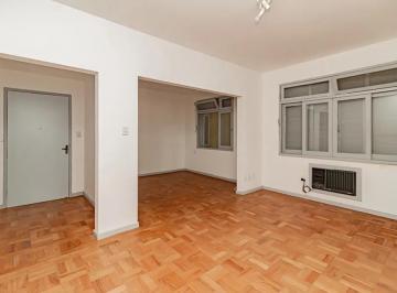 Apartamento · 77m² · 2 Quartos · Apartamento em Centro Histórico