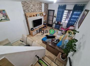 Casa · 57m² · 2 Quartos · 2 Vagas · Casa em Condomínio com 2 Dormitórios e Suíte na Vila Campestre