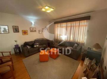 Casa · 177m² · 3 Quartos · 2 Vagas · Sobrado á venda com 3 dormitórios e 2 vagas.