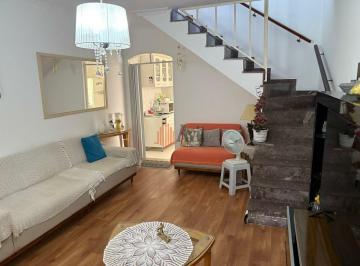 Comercial · 140m² · 4 Quartos · 2 Vagas · Sobrado 4 quartos e 2 suites 2 vagas 4 banheiros