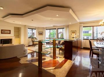 Apartamento · 205m² · 3 Quartos · 4 Vagas · Apartamento mobiliado com sala, 3 quartos,  banheiros e 4 vagas na garagem