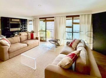 Apartamento · 118m² · 2 Quartos · 2 Vagas · Flat 118m² mobiliado no Itaim Bibi 2 dormitórios com 2 vagas alto padrão