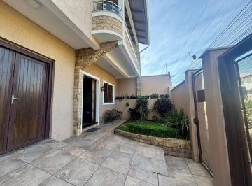 Casa · 233m² · 4 Quartos · 1 Vaga ·
Casa sobrado semimobiliada para venda em Canoas bairro São José