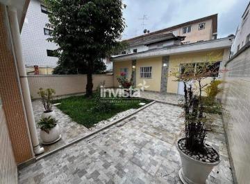 Casa · 234m² · 3 Quartos · 3 Vagas · Casa geminada para locação no Bairro do Embaré