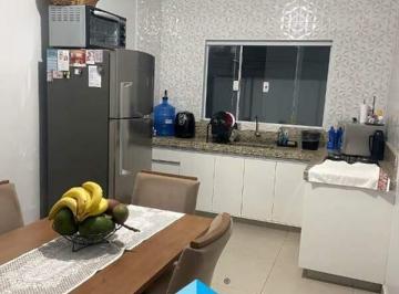 Casa · 200m² · 3 Quartos · 3 Vagas · Sobrado a venda no Jardim Residencial Roseira
