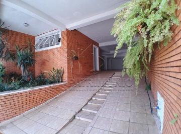 Casa · 346m² · 3 Quartos · CASA ASSOBRADADA 3 QUARTOS Centro