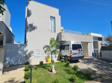Casa · 300m² · 3 Quartos · SOBRADO COM 3 SUITES CLOSET -  COLINAS DO SOL