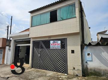 Casa · 125m² · 3 Quartos · 2 Vagas · Oportunidade Imperdível: Sobrado com 3 Quartos e Excelente Distribuição