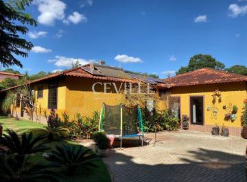 50 · maravilhosa casa a venda!