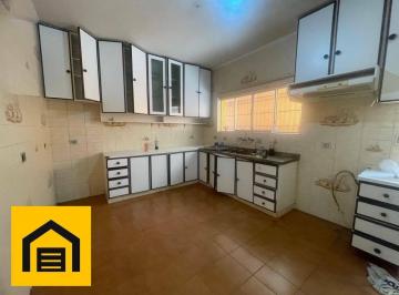 b5bc6e34b293ec5a27259c5fbffb6c9cc180ed54 · Casa com 3 dormitórios para alugar, 160 m² por R$ 3.900,00/mês - Vila Dirce - Mauá/SP