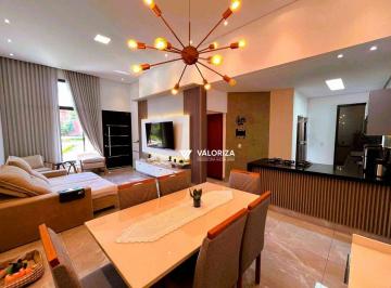 a2b8700303f466d087d0582ecb751de281087241 · Casa com 03 quartos, sendo 01 suíte master à venda, 112 m² por R$ 870.000 - Condomínio Horto Florest