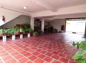IMG_20260626_181510_000.jpeg · Funcional casa para venda em Parque Peruche com 4 quartos, sendo 1 suíte, 228m² - remaxfront#PBD8T
